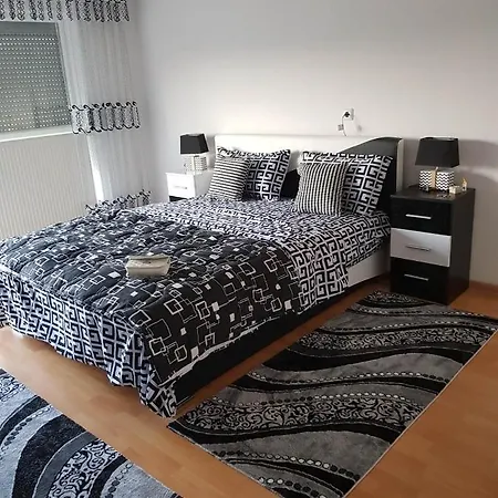 Sabina Apartman *
